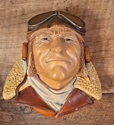 Bossons pilot aviator wall - pilot,