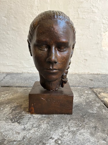 Modernist sculpture - 60’s,