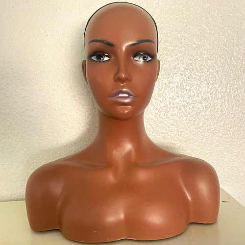 Female brown make mannequin - brown,