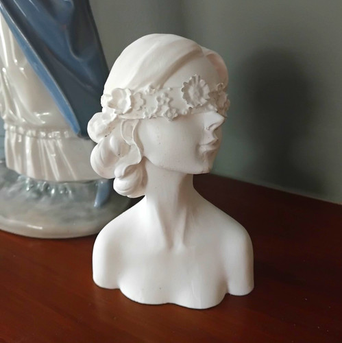 White woman head - woman, bust