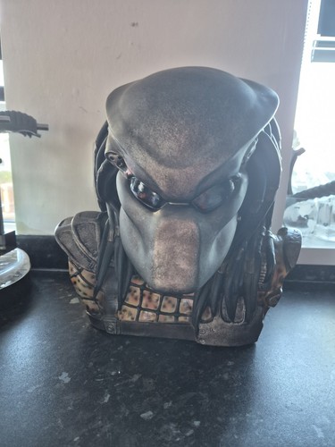 Predator head bust limited - predator,
